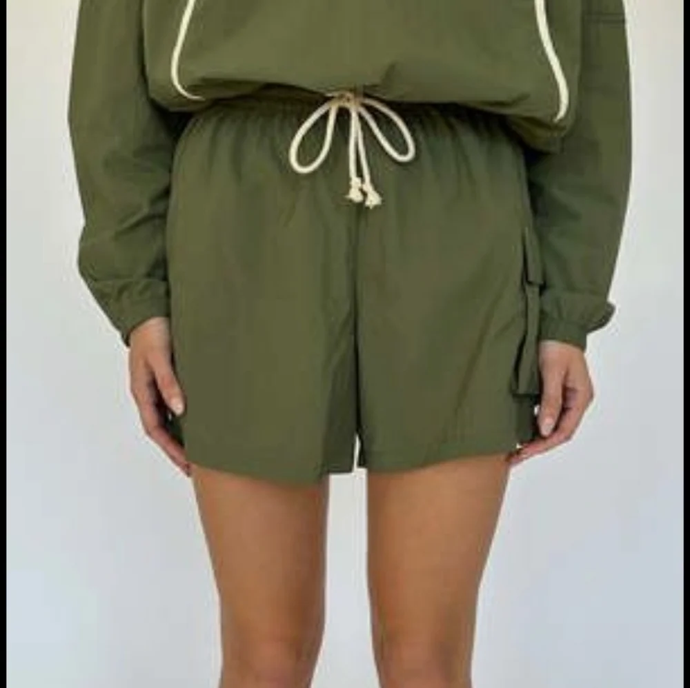Donni Nylon Cargo Shorts - Picture 2 of 10